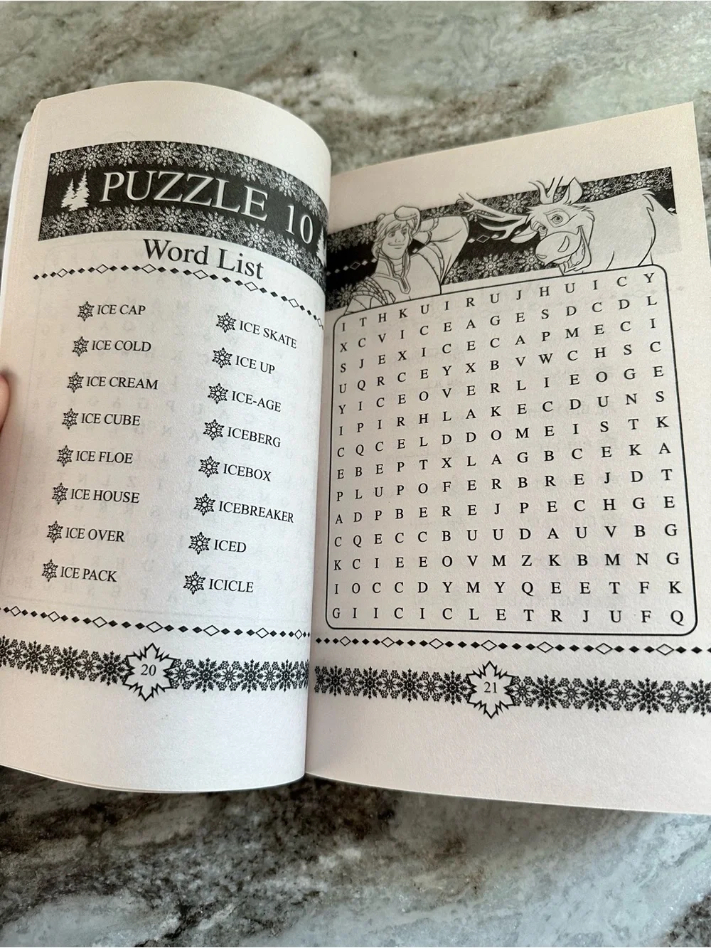 Disney Frozen Activity Book